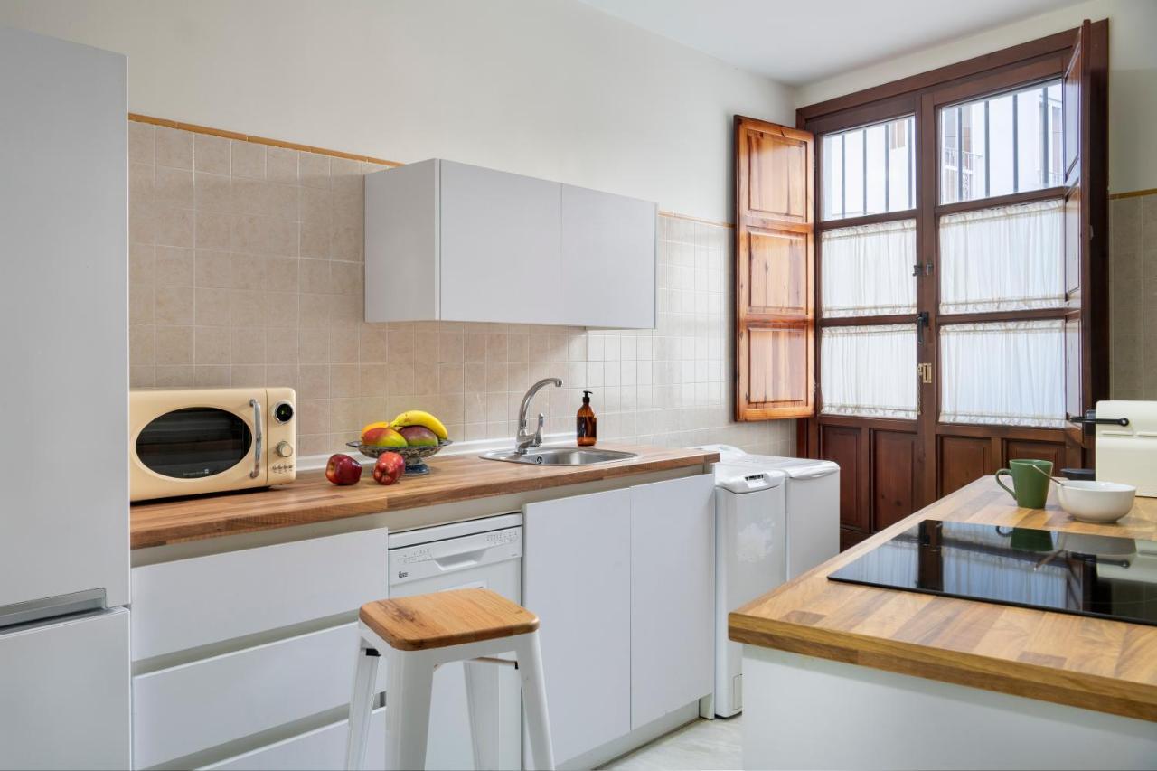 Monkeys Apartments Alameda Севиля Екстериор снимка